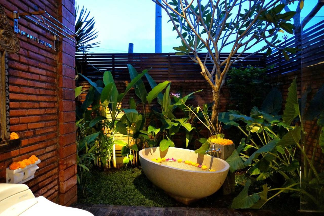 Delodtunduh Villa 2 Ubud  Exterior photo